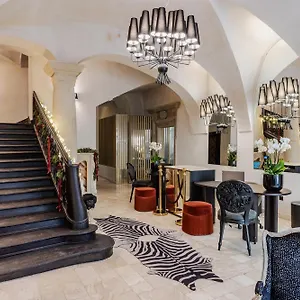Hotell Unicus Palace Old Town - Destigo