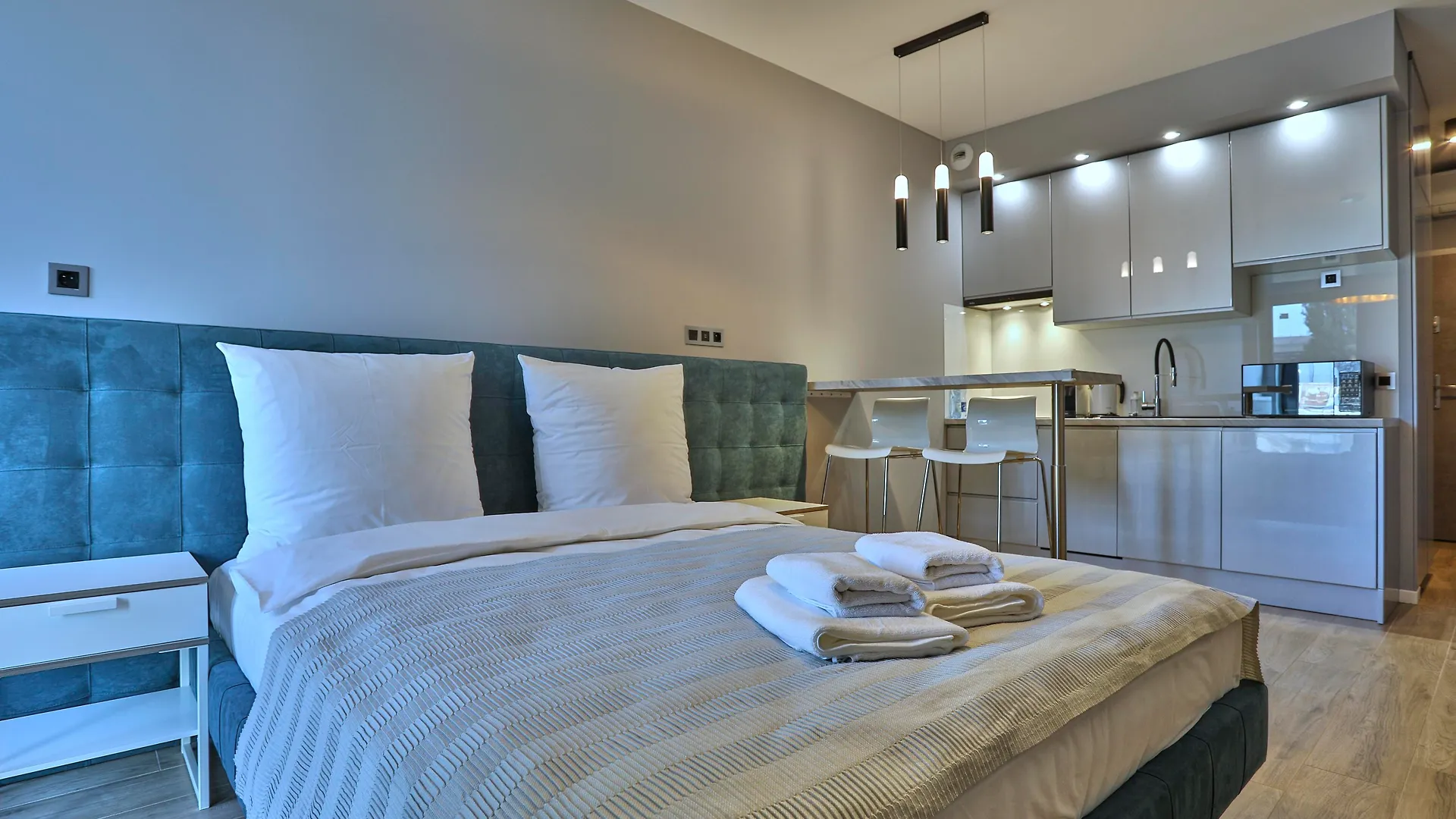 **** Aparthotel Rajska 3 By Pi Apartments Krakow Poland